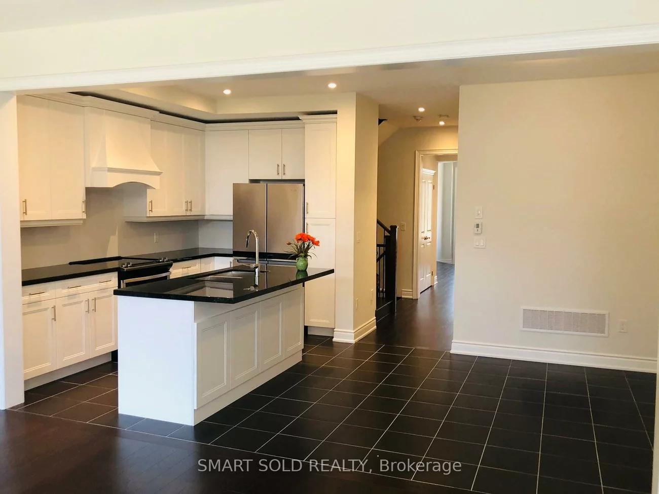 3221, Post, 1008 - GO Glenorchy, Oakville