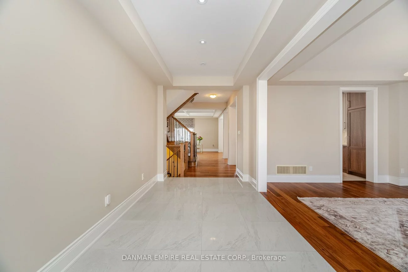 2118, Vineland, 1015 - RO River Oaks, Oakville