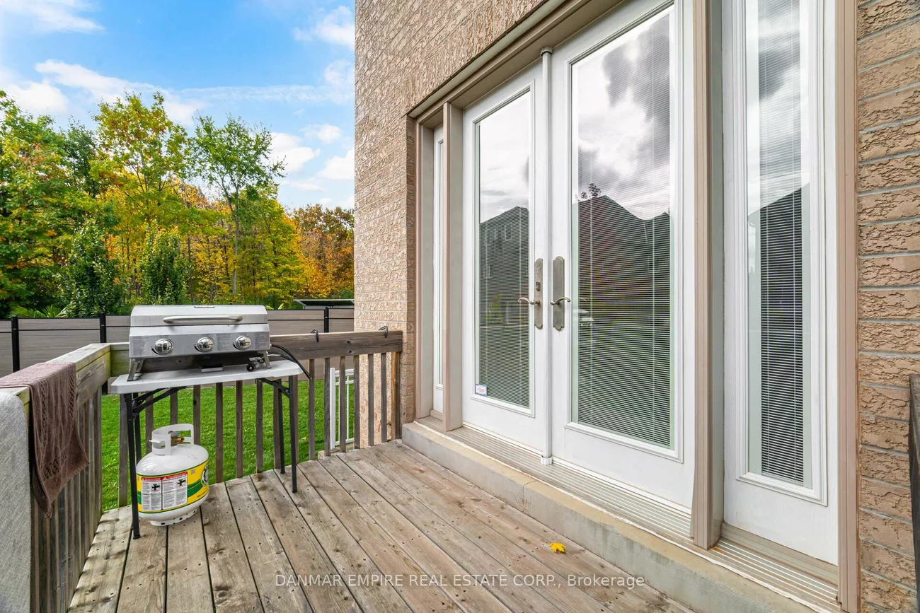 2118, Vineland, 1015 - RO River Oaks, Oakville