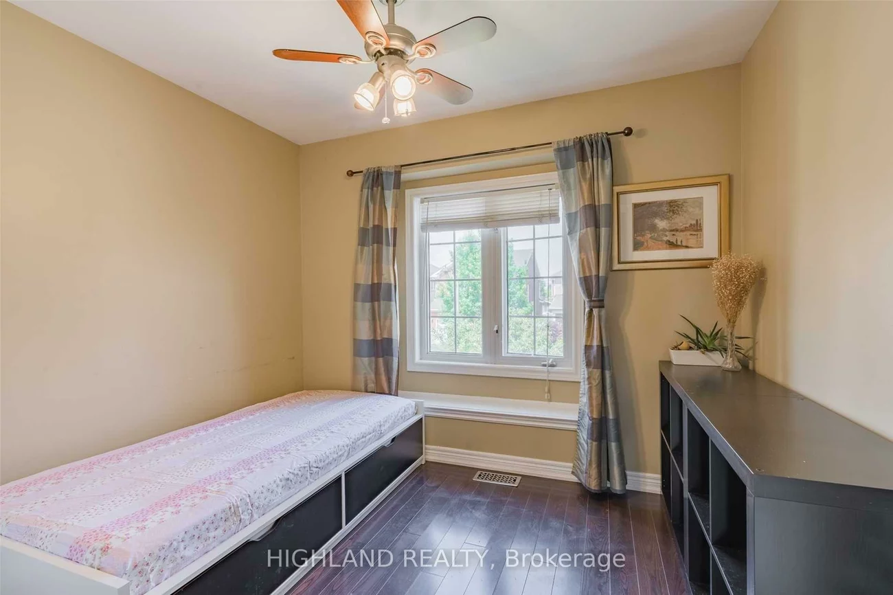 2356, Hilda, 1009 - JC Joshua Creek, Oakville