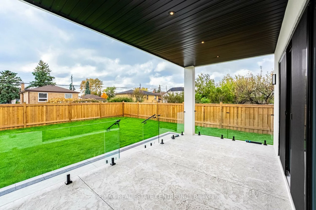 368, Weighton, 1020 - WO West, Oakville