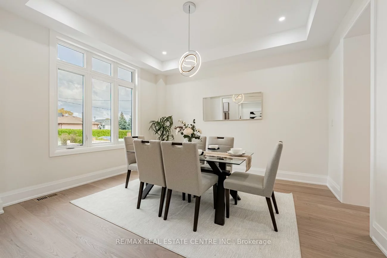 368, Weighton, 1020 - WO West, Oakville