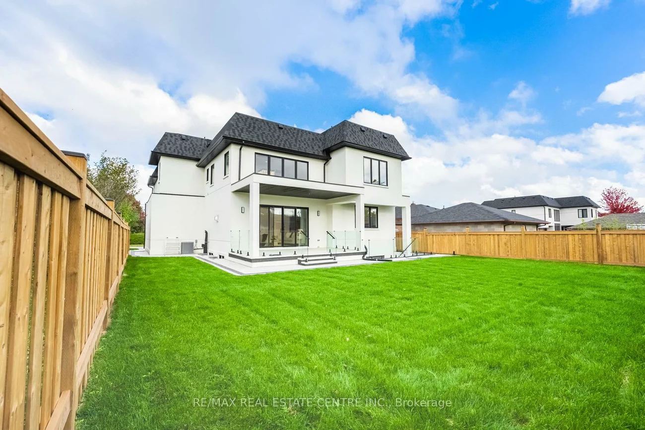 368, Weighton, 1020 - WO West, Oakville