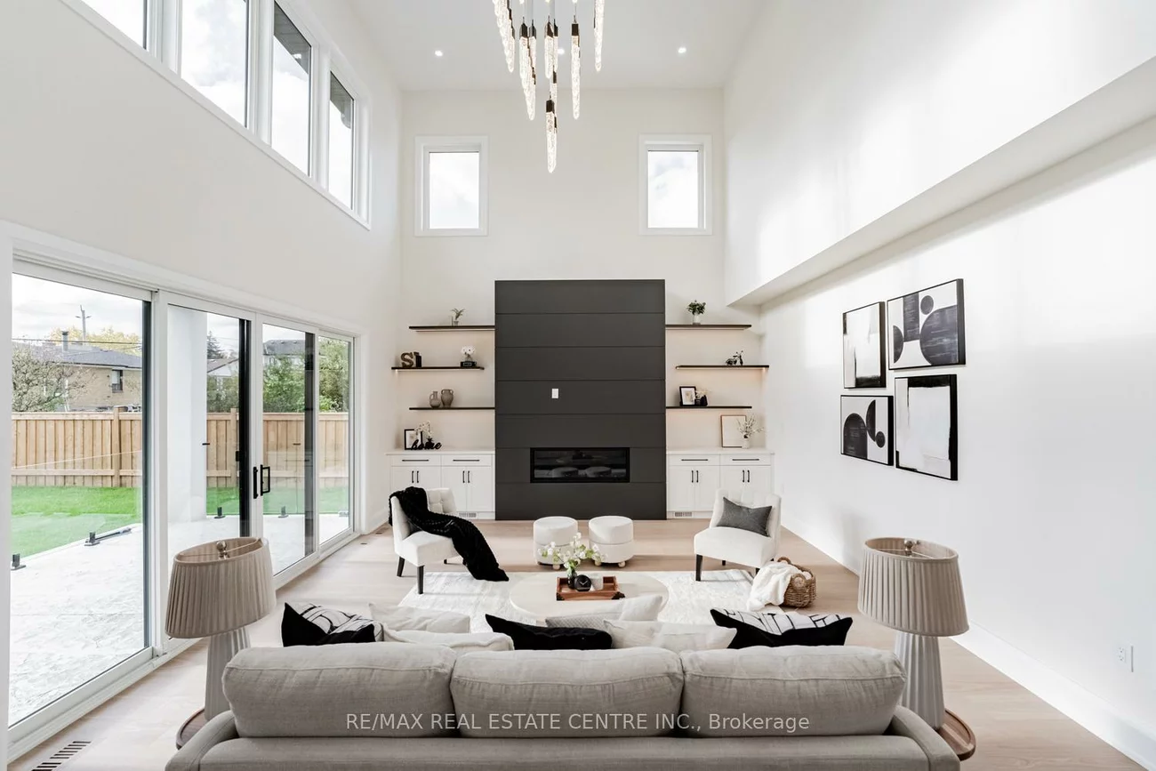 368, Weighton, 1020 - WO West, Oakville