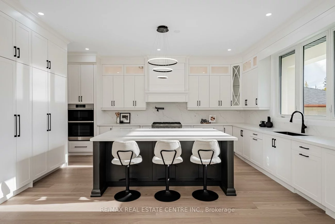 368, Weighton, 1020 - WO West, Oakville