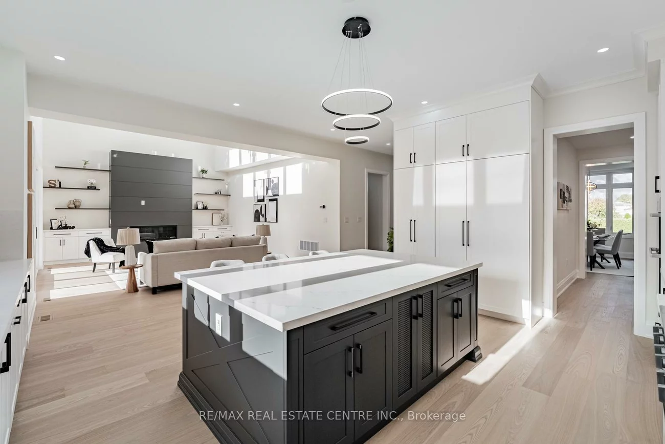 368, Weighton, 1020 - WO West, Oakville