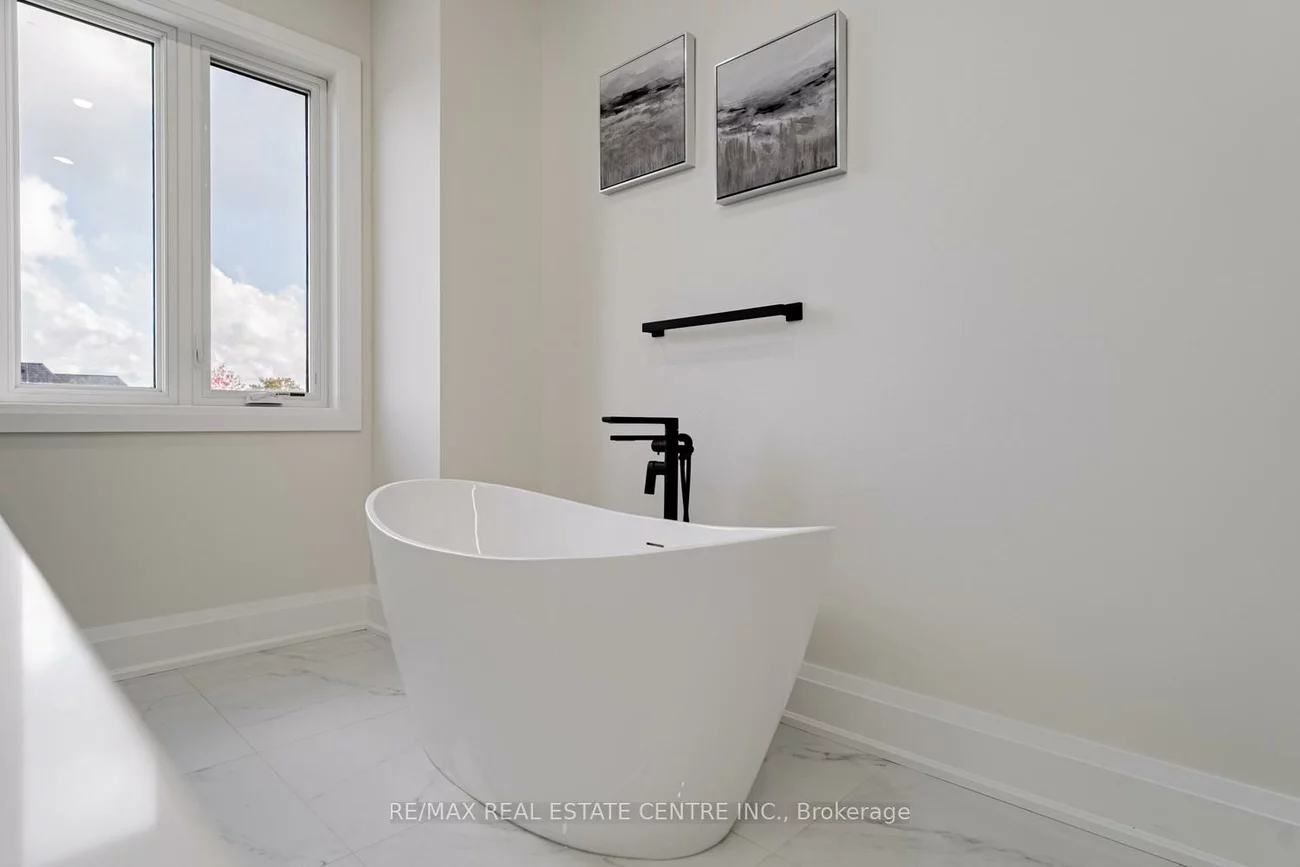 368, Weighton, 1020 - WO West, Oakville