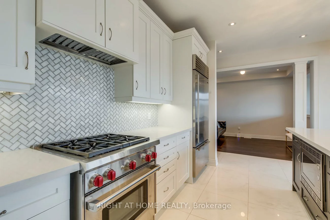 2441, Chateau, 1000 - BC Bronte Creek, Oakville