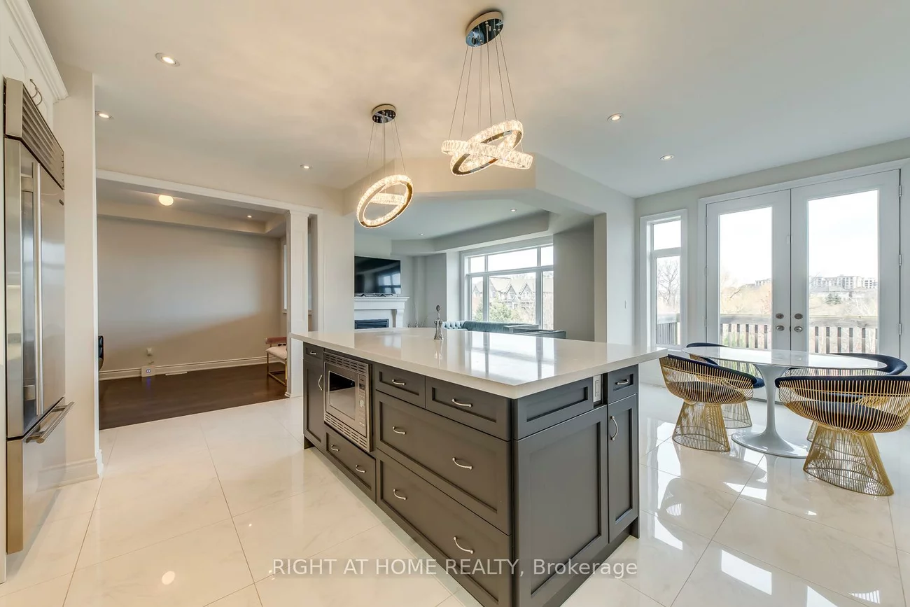 2441, Chateau, 1000 - BC Bronte Creek, Oakville