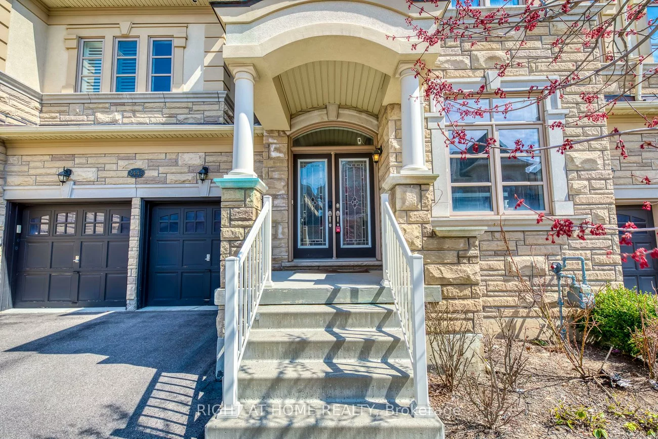 2441, Chateau, 1000 - BC Bronte Creek, Oakville