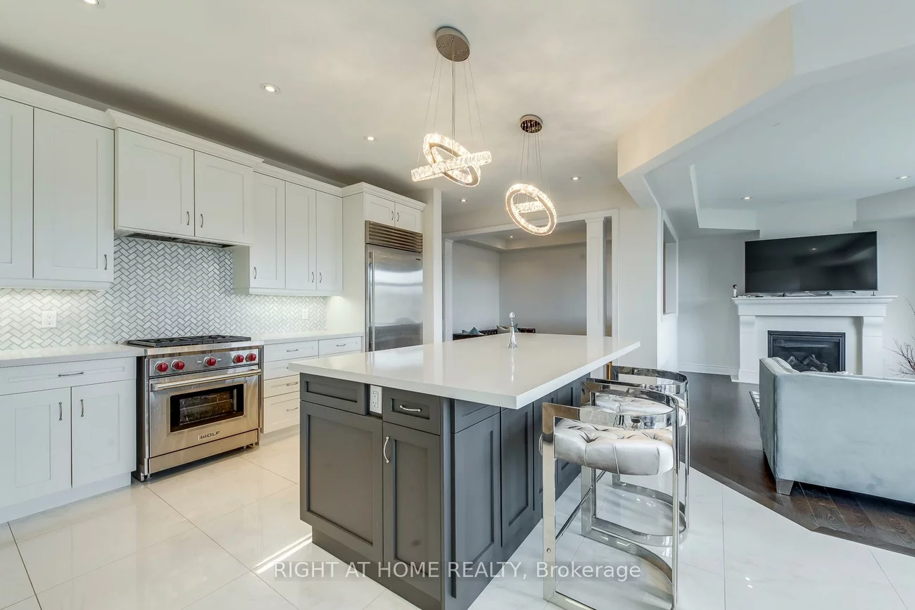 2441, Chateau, 1000 - BC Bronte Creek, Oakville