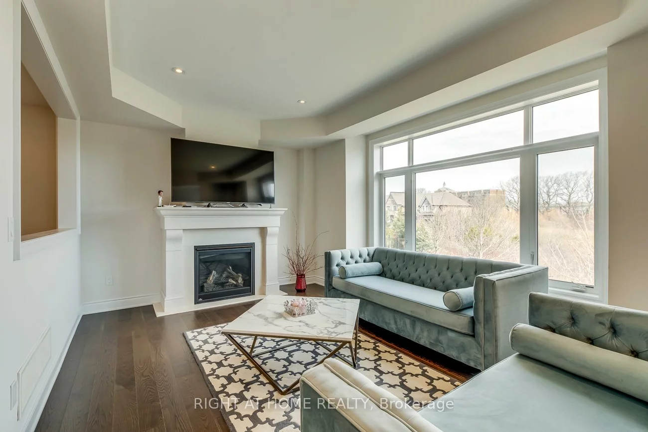 2441, Chateau, 1000 - BC Bronte Creek, Oakville