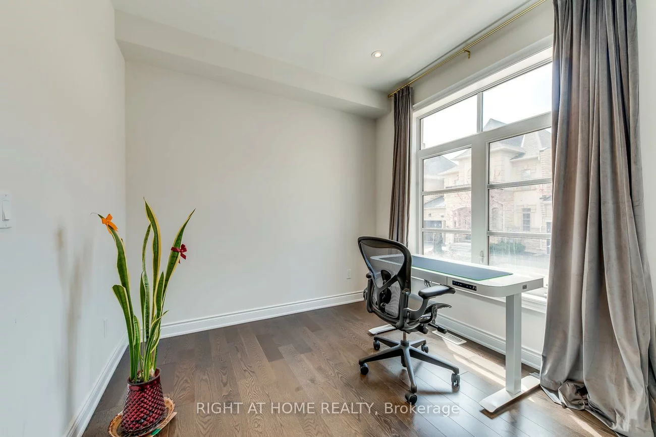 2441, Chateau, 1000 - BC Bronte Creek, Oakville
