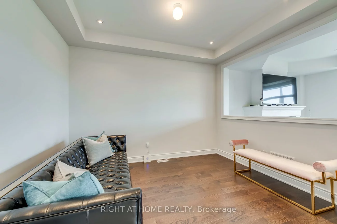 2441, Chateau, 1000 - BC Bronte Creek, Oakville