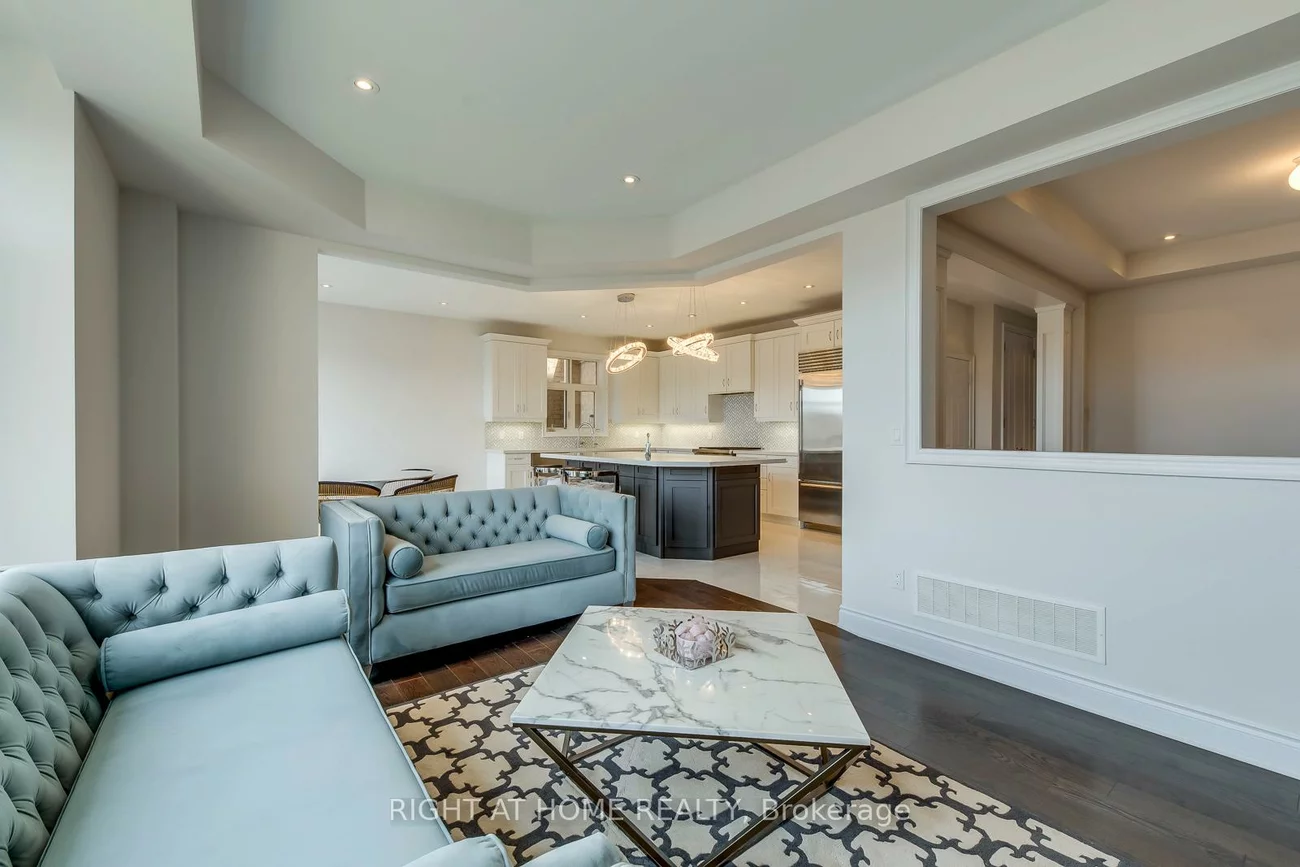 2441, Chateau, 1000 - BC Bronte Creek, Oakville
