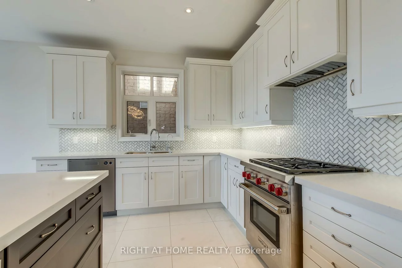 2441, Chateau, 1000 - BC Bronte Creek, Oakville