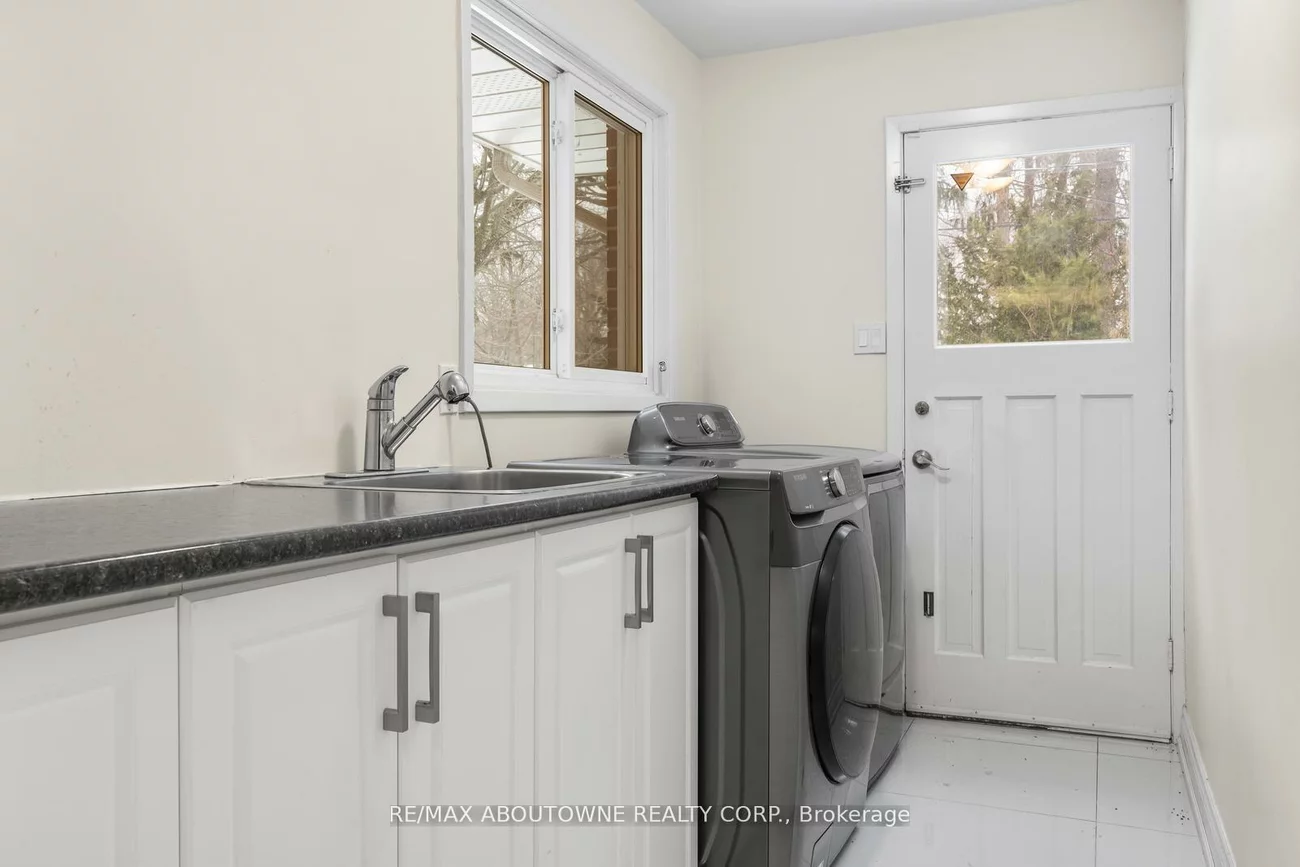 145, Wolfdale, 1017 - SW Southwest, Oakville