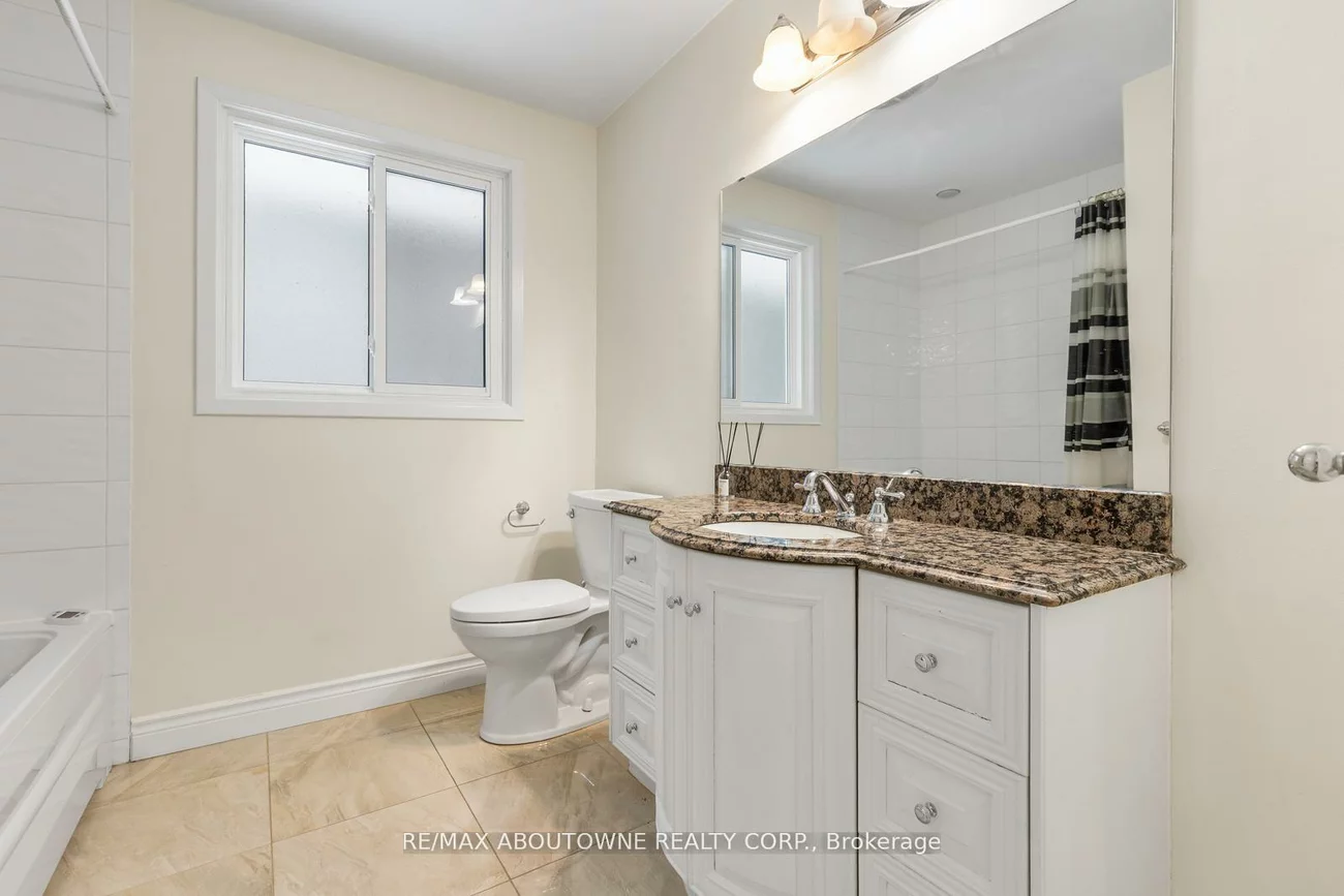 145, Wolfdale, 1017 - SW Southwest, Oakville
