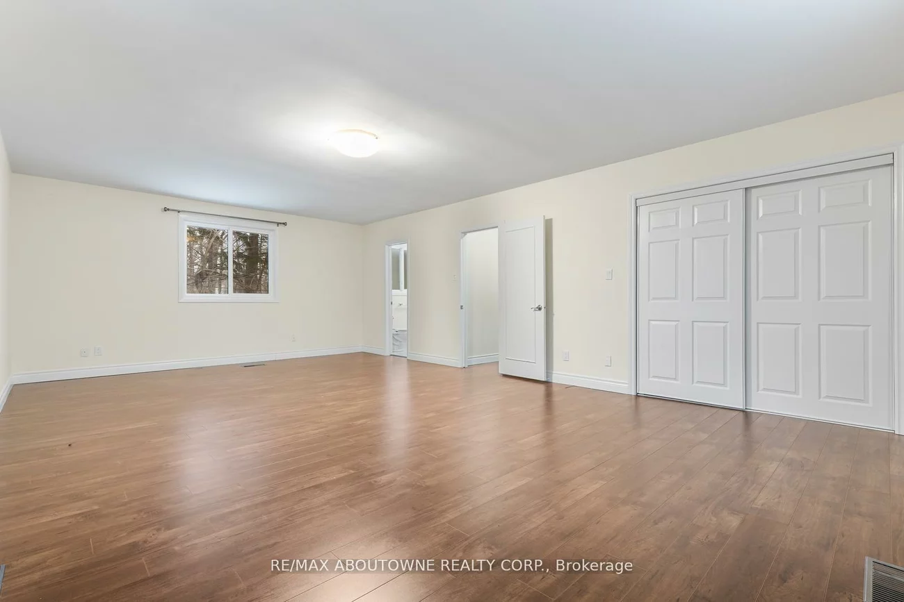 145, Wolfdale, 1017 - SW Southwest, Oakville