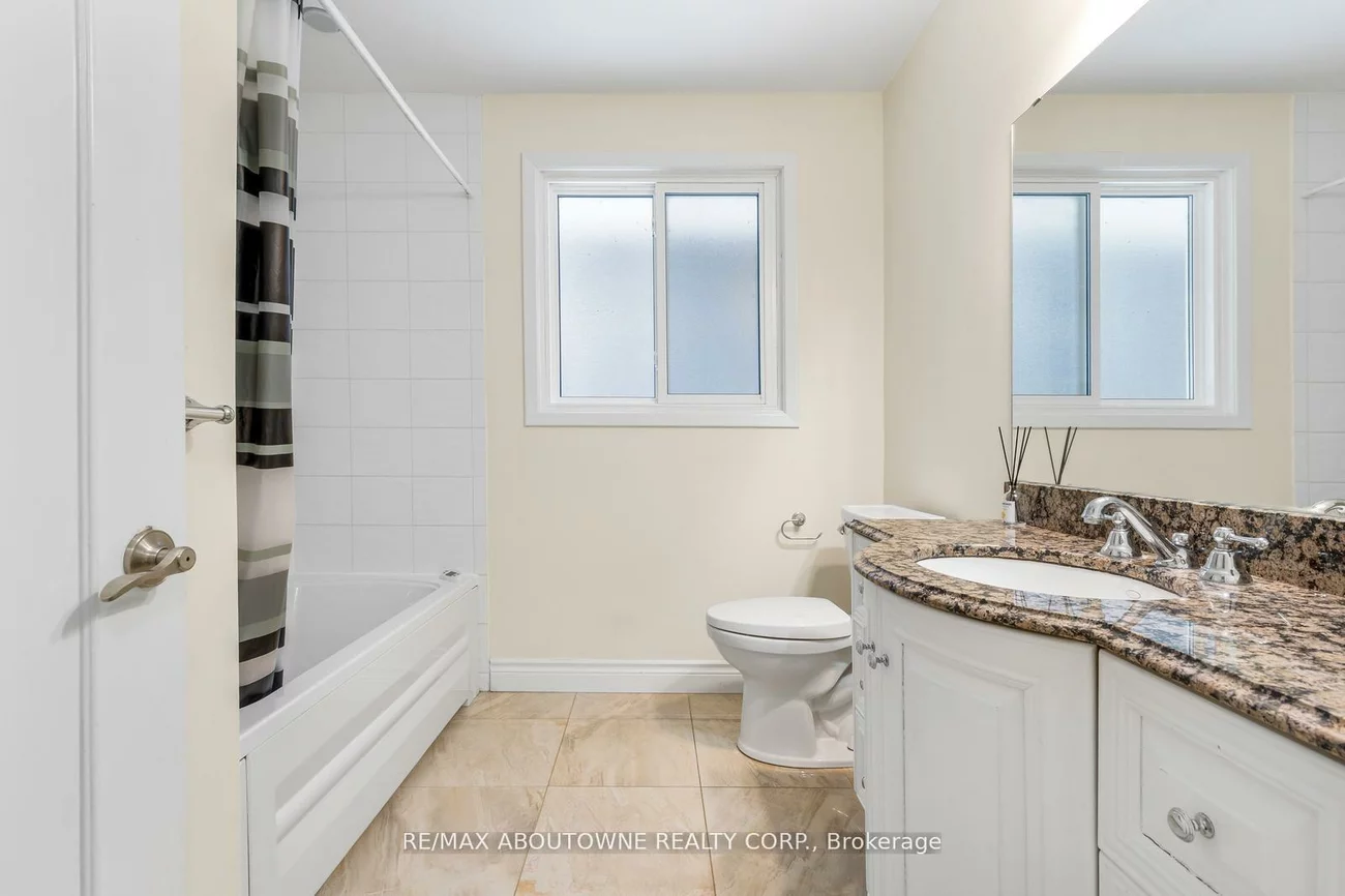 145, Wolfdale, 1017 - SW Southwest, Oakville