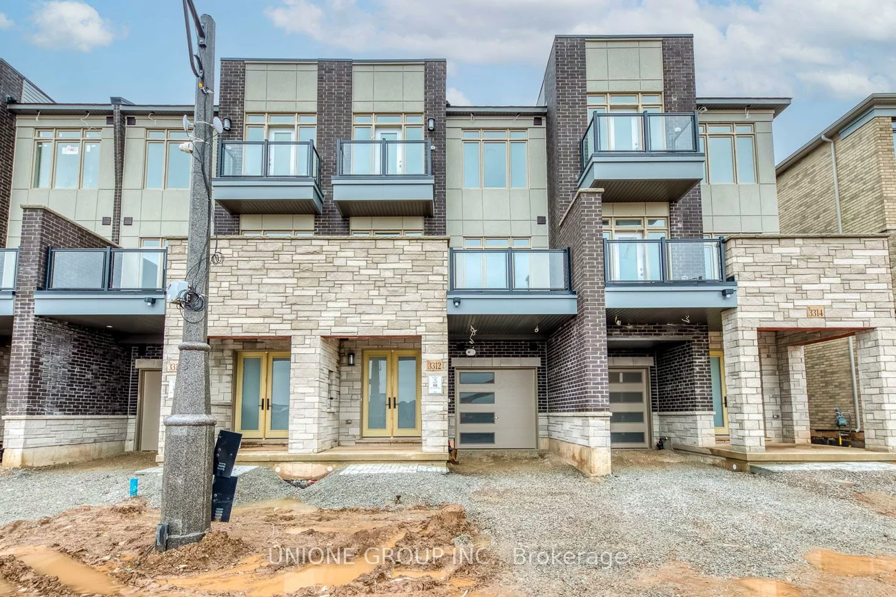 3312, Umar, 1008 - GO Glenorchy, Oakville