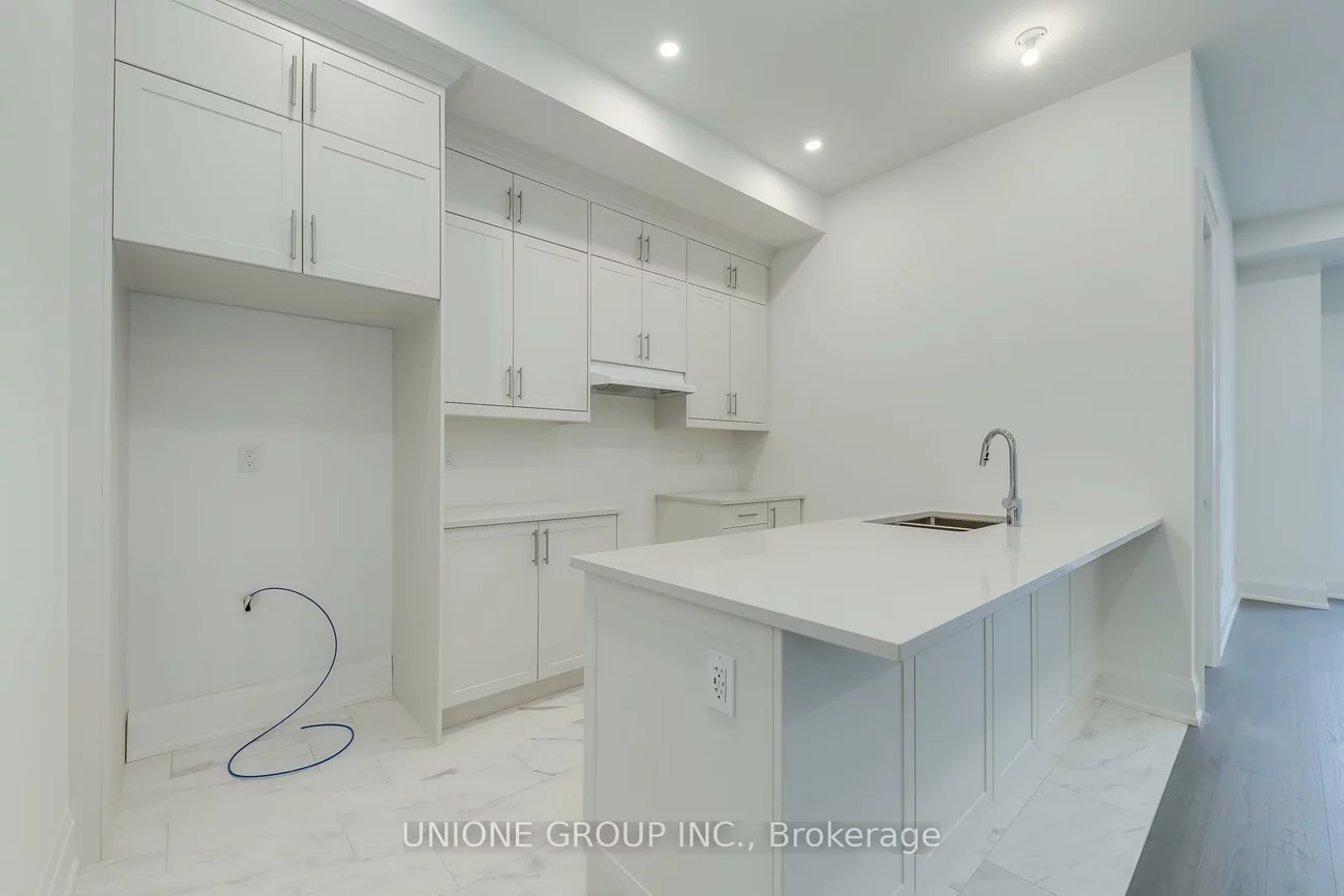 3312, Umar, 1008 - GO Glenorchy, Oakville