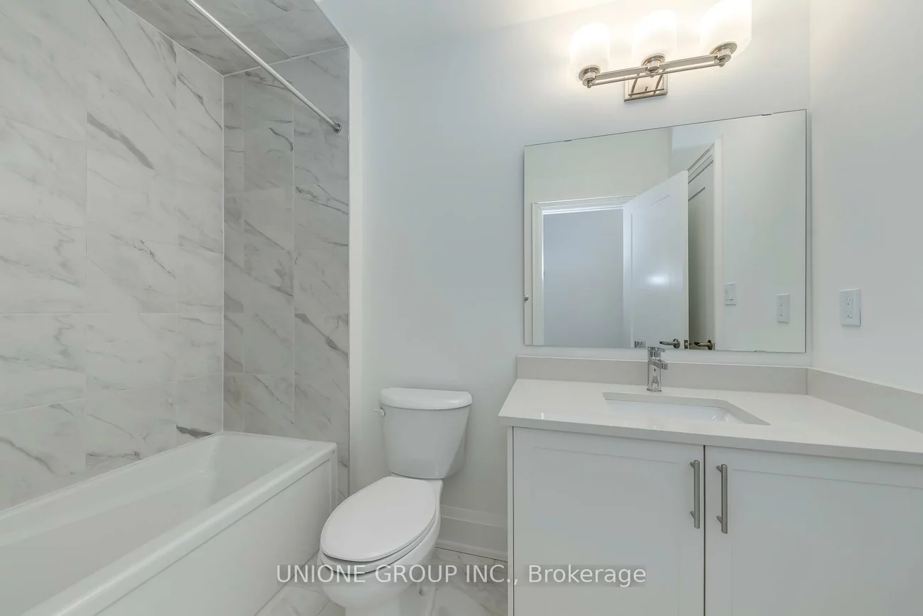3312, Umar, 1008 - GO Glenorchy, Oakville