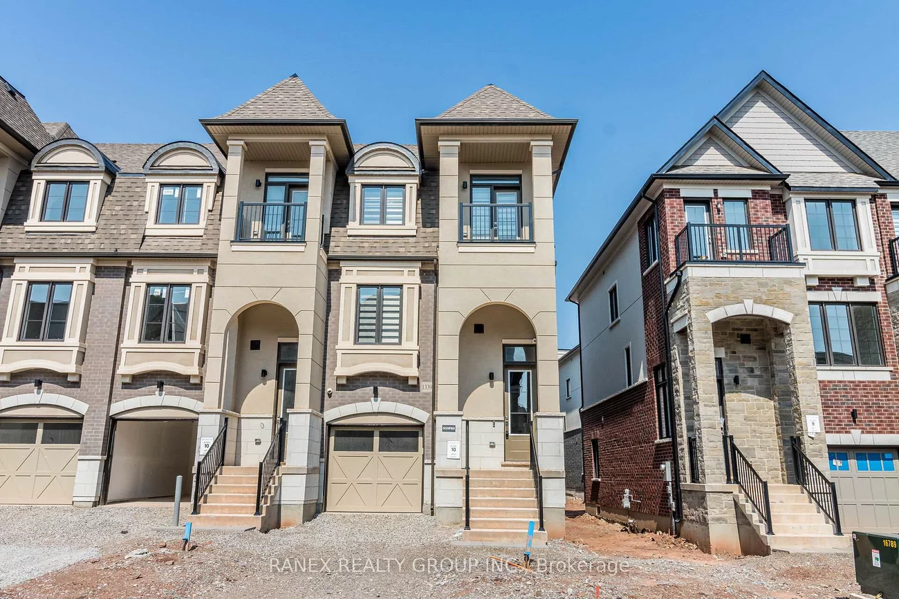 1339, Kaniv, 1012 - NW Northwest, Oakville
