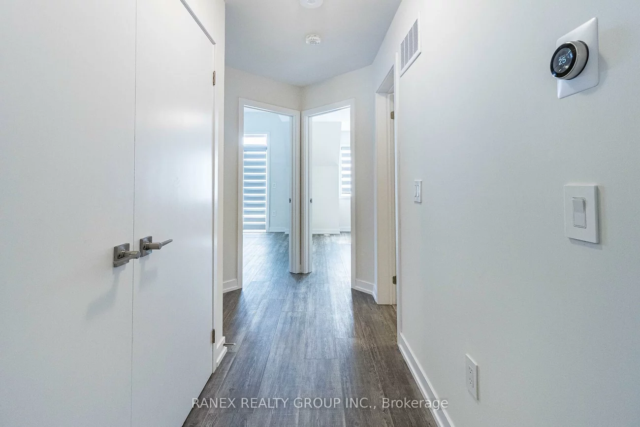 1339, Kaniv, 1012 - NW Northwest, Oakville