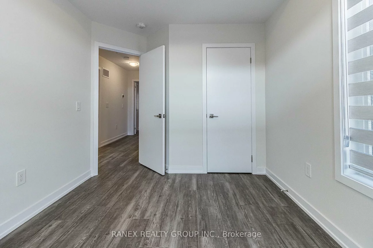 1339, Kaniv, 1012 - NW Northwest, Oakville