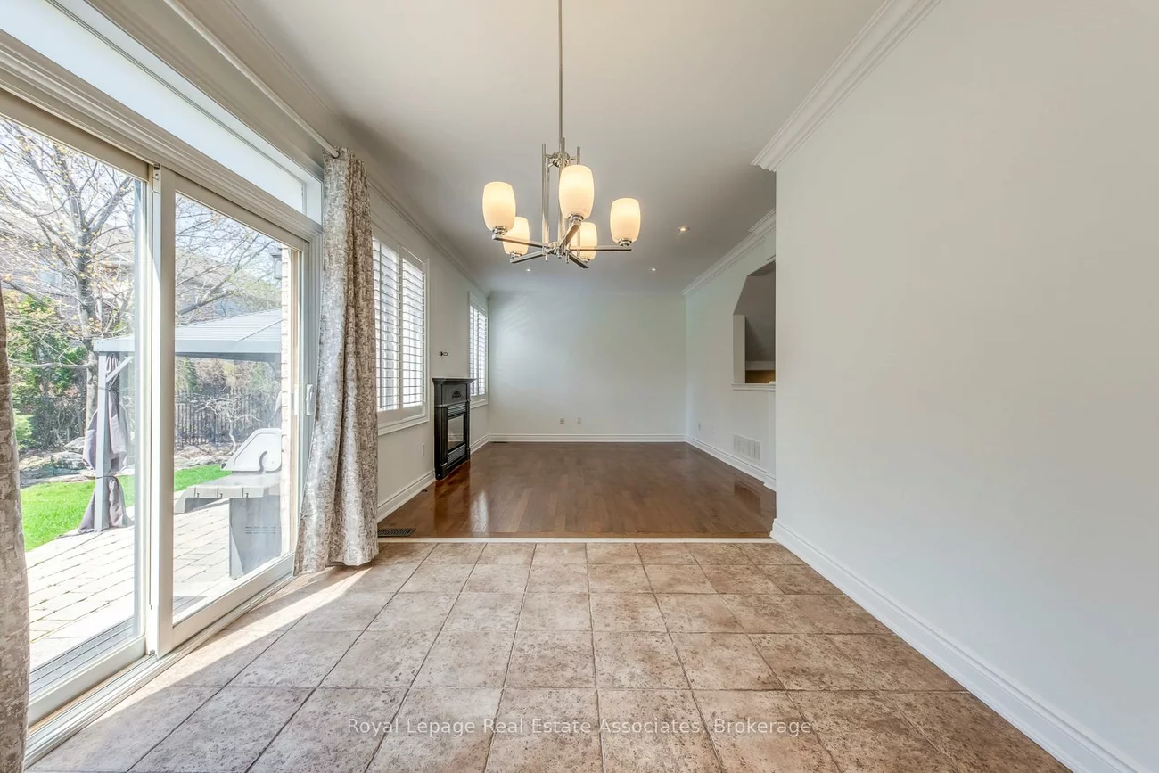 3349, Springflower, 1001 - BR Bronte, Oakville