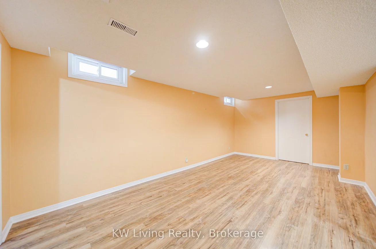 2173, Margot, 1015 - RO River Oaks, Oakville