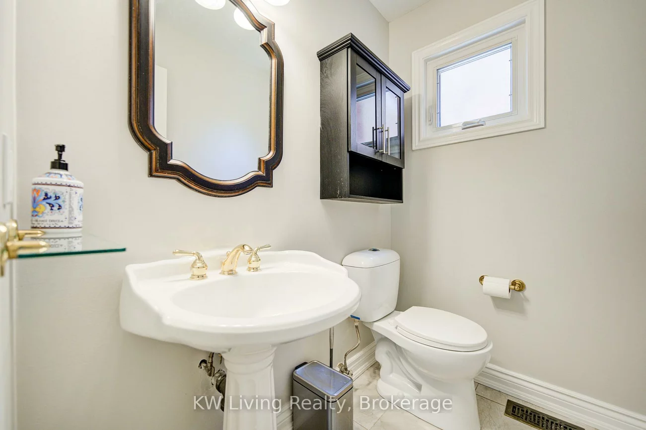 2173, Margot, 1015 - RO River Oaks, Oakville