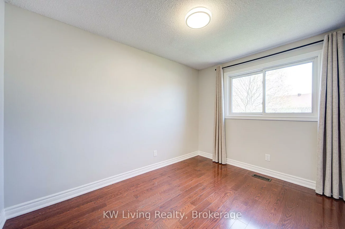 2173, Margot, 1015 - RO River Oaks, Oakville