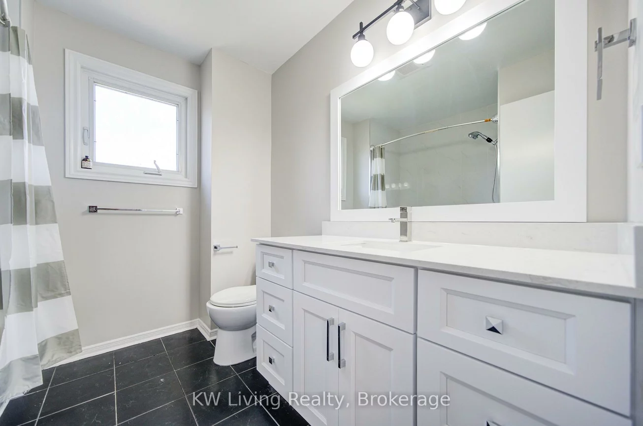 2173, Margot, 1015 - RO River Oaks, Oakville