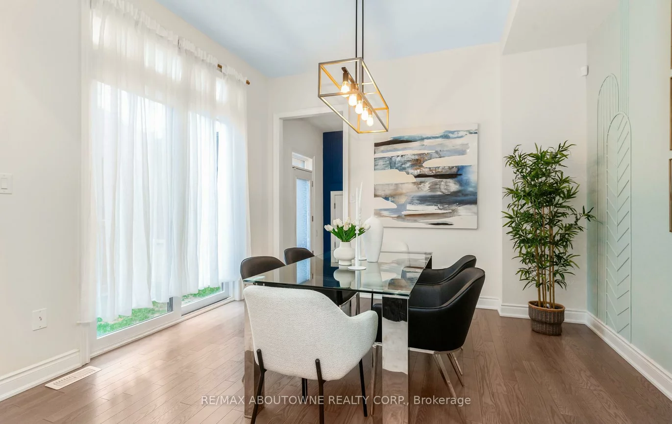 3294, Millicent, 1008 - GO Glenorchy, Oakville