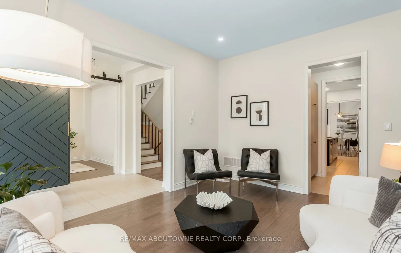 3294, Millicent, 1008 - GO Glenorchy, Oakville