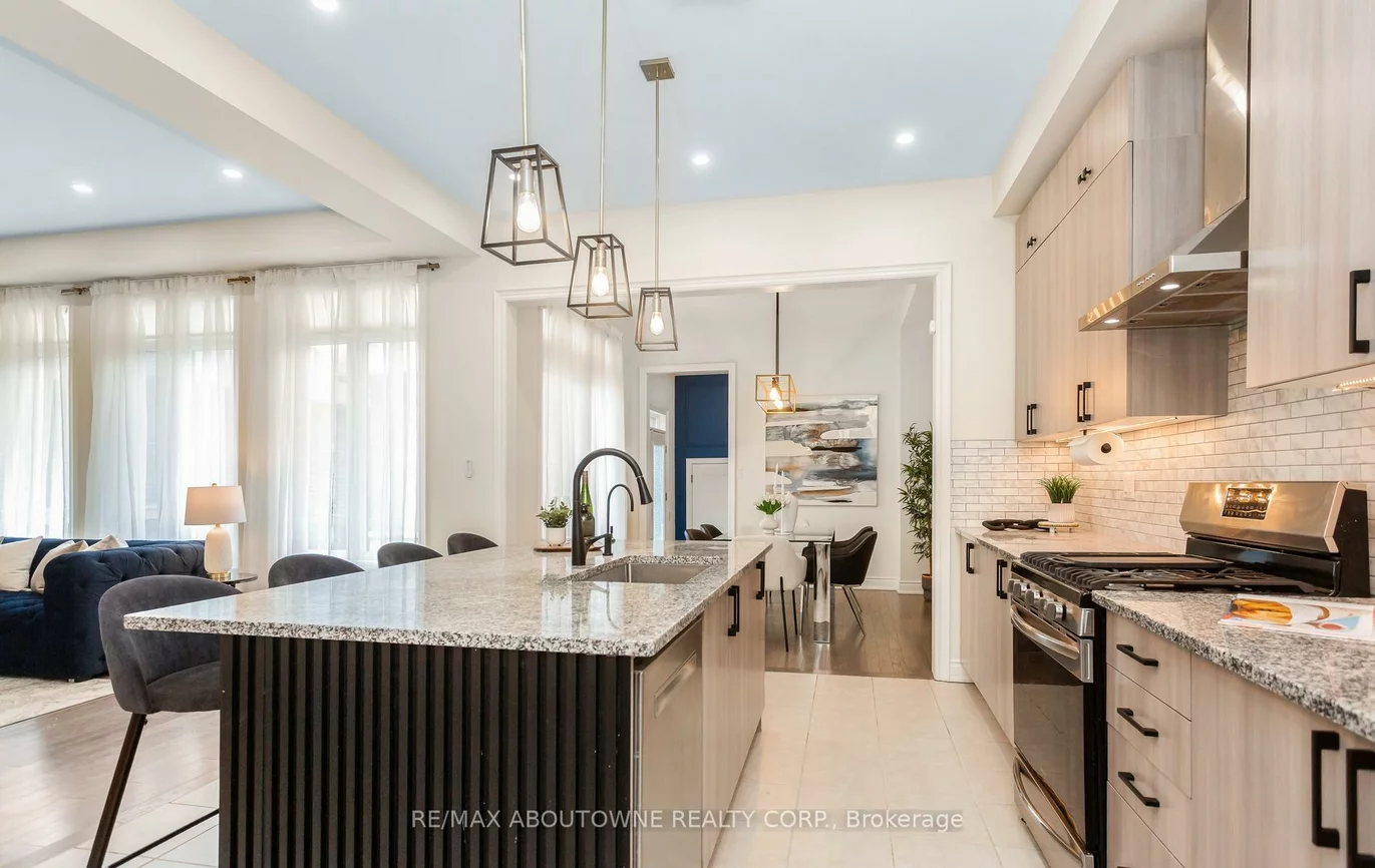 3294, Millicent, 1008 - GO Glenorchy, Oakville