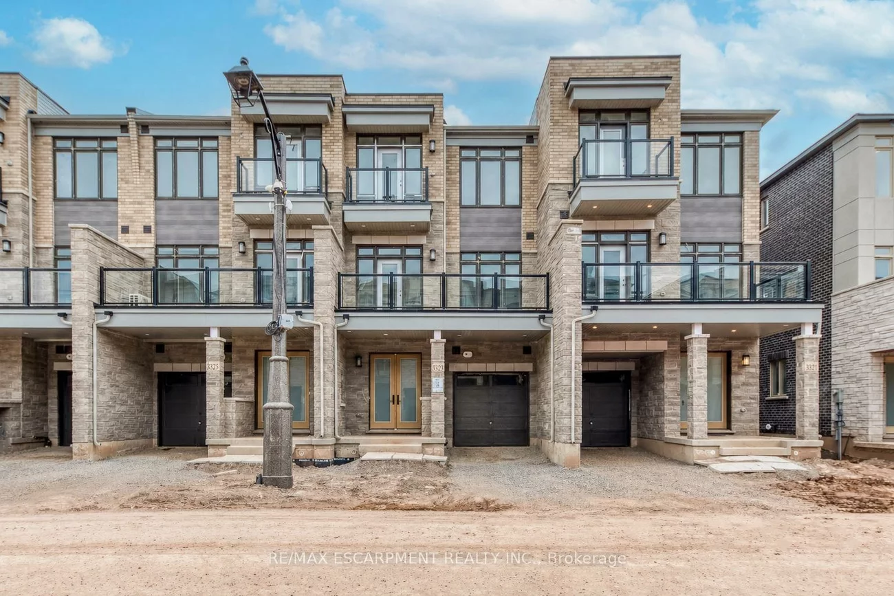 3323, Azam, 1008 - GO Glenorchy, Oakville