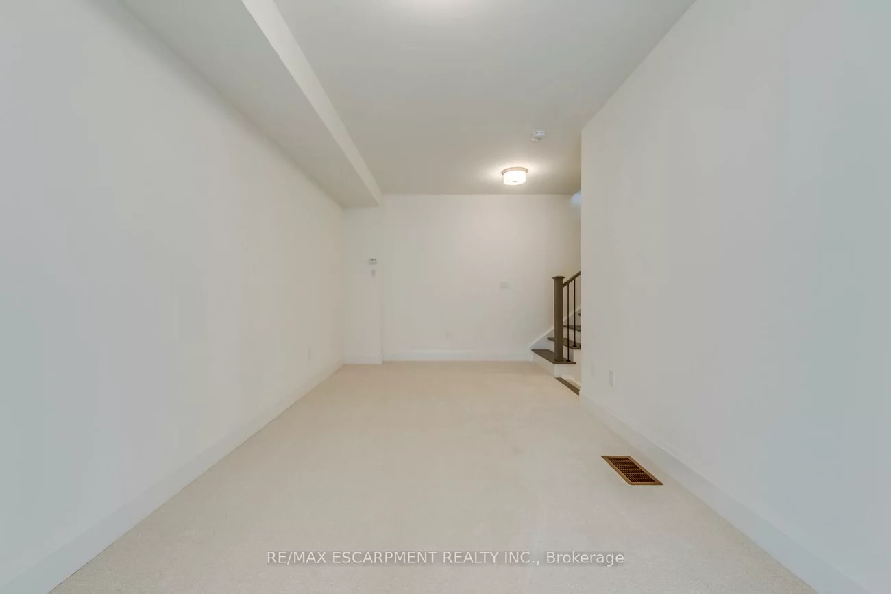 3323, Azam, 1008 - GO Glenorchy, Oakville