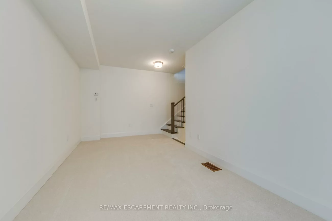 3323, Azam, 1008 - GO Glenorchy, Oakville