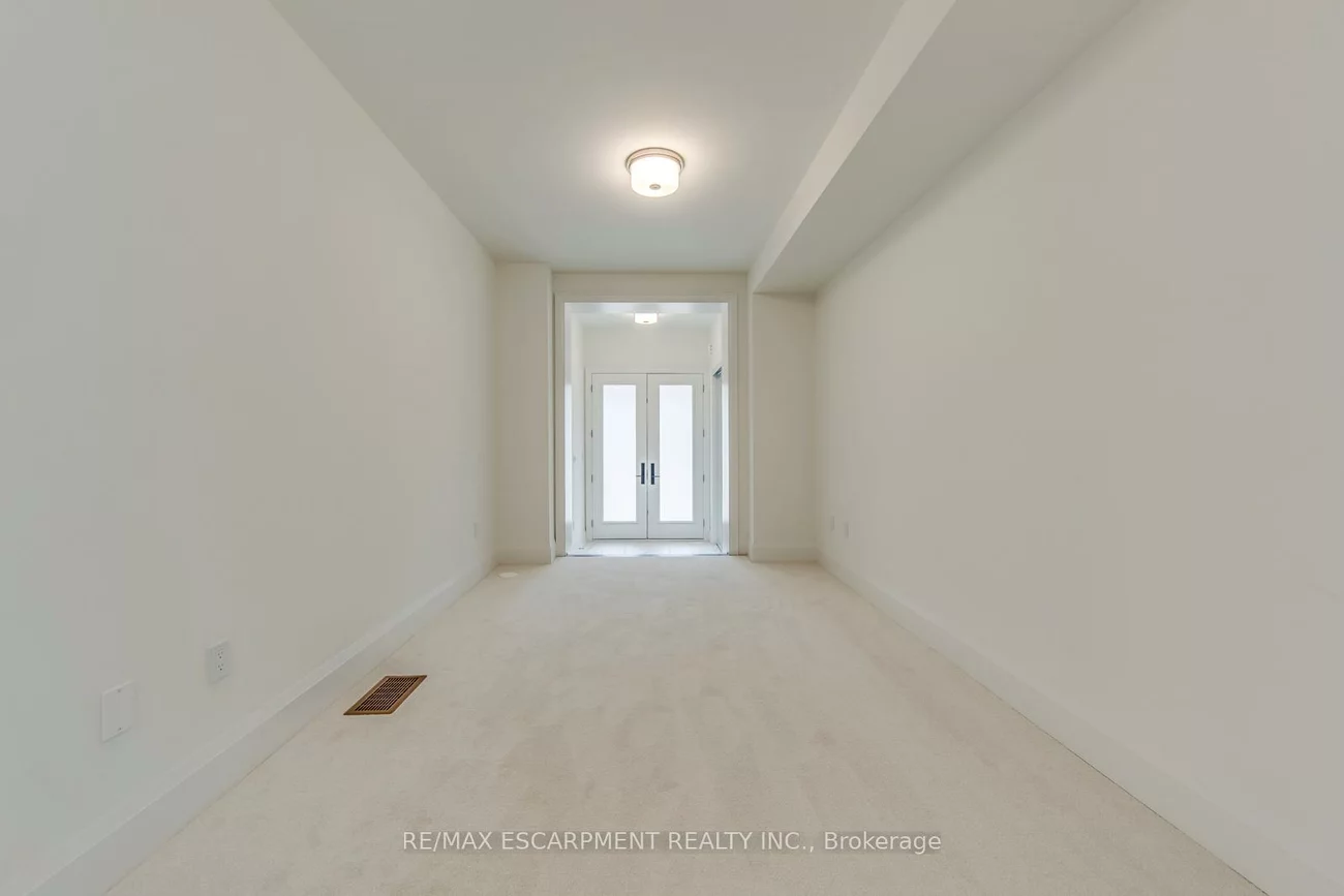 3323, Azam, 1008 - GO Glenorchy, Oakville