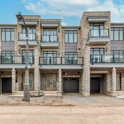 3323, Azam, 1008 - GO Glenorchy, Oakville