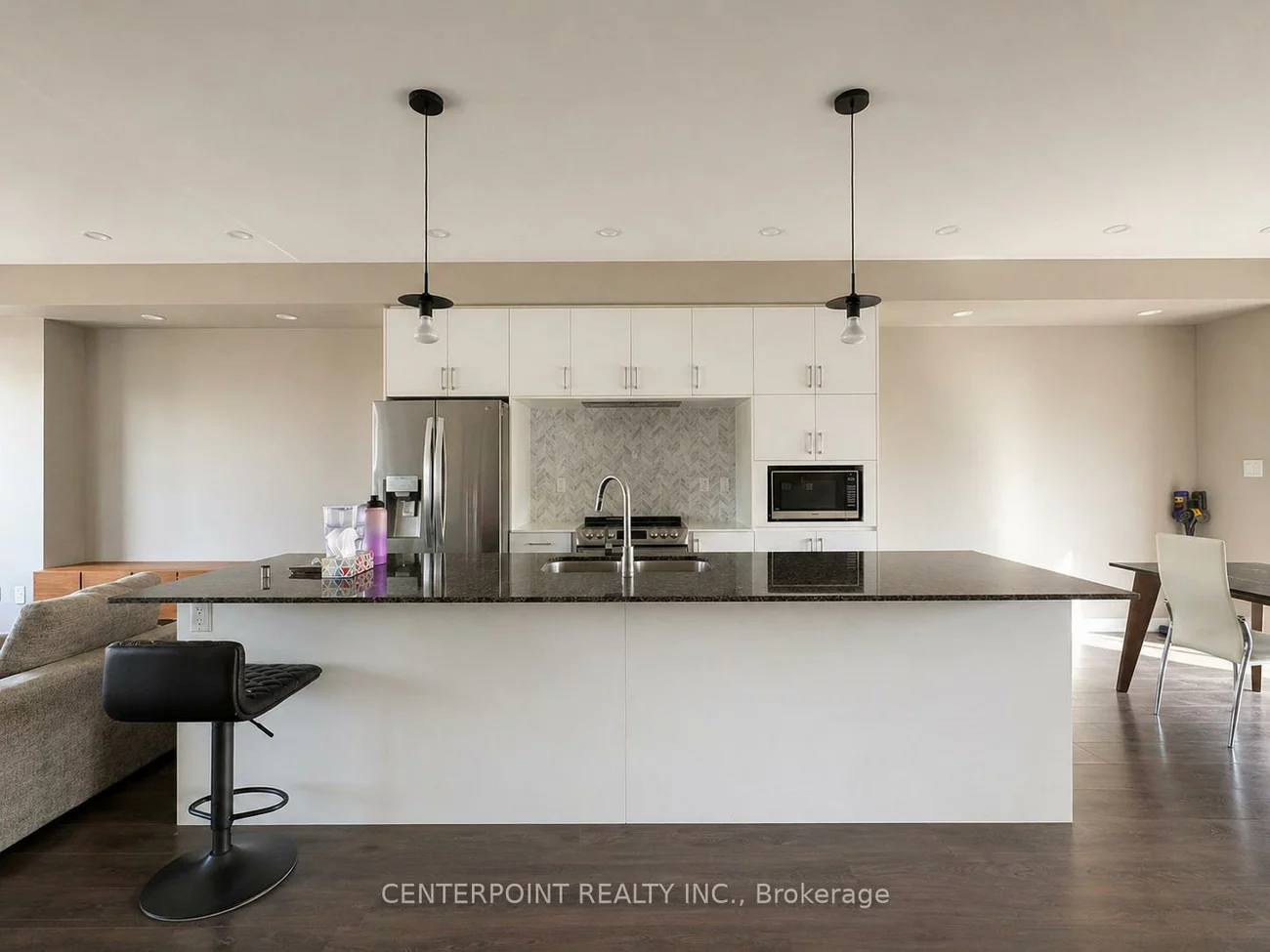 3096, Ernest Appelbe, 1008 - GO Glenorchy, Oakville