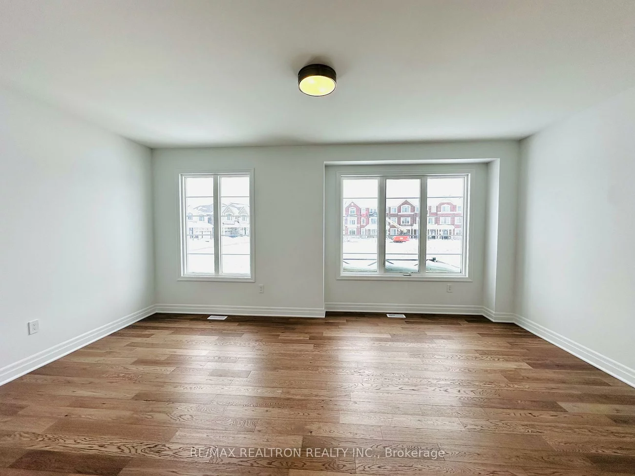 1291, Courtleigh, 1010 - JM Joshua Meadows, Oakville