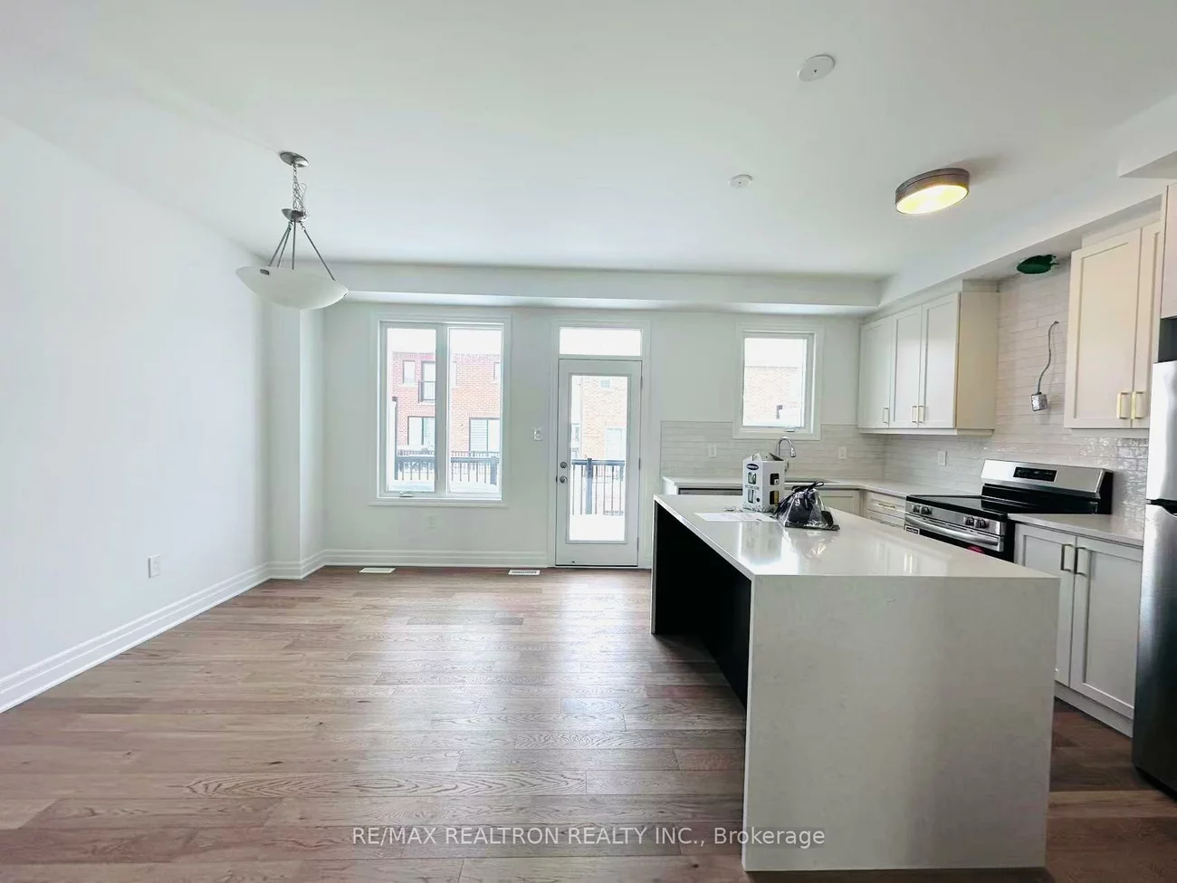 1291, Courtleigh, 1010 - JM Joshua Meadows, Oakville