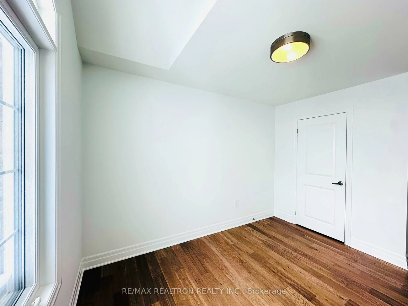 1291, Courtleigh, 1010 - JM Joshua Meadows, Oakville