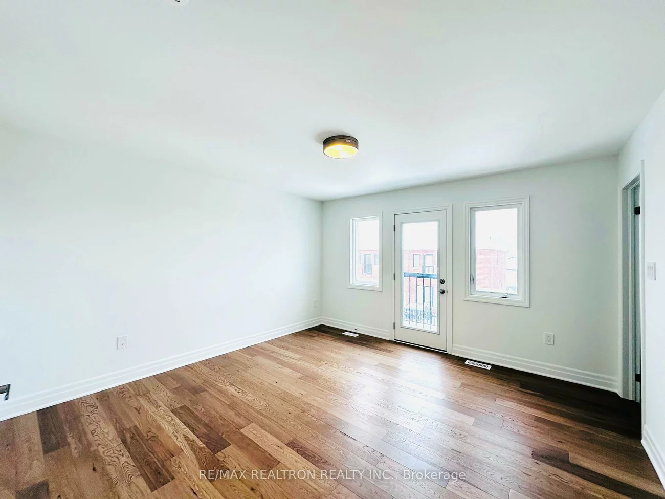 1291, Courtleigh, 1010 - JM Joshua Meadows, Oakville