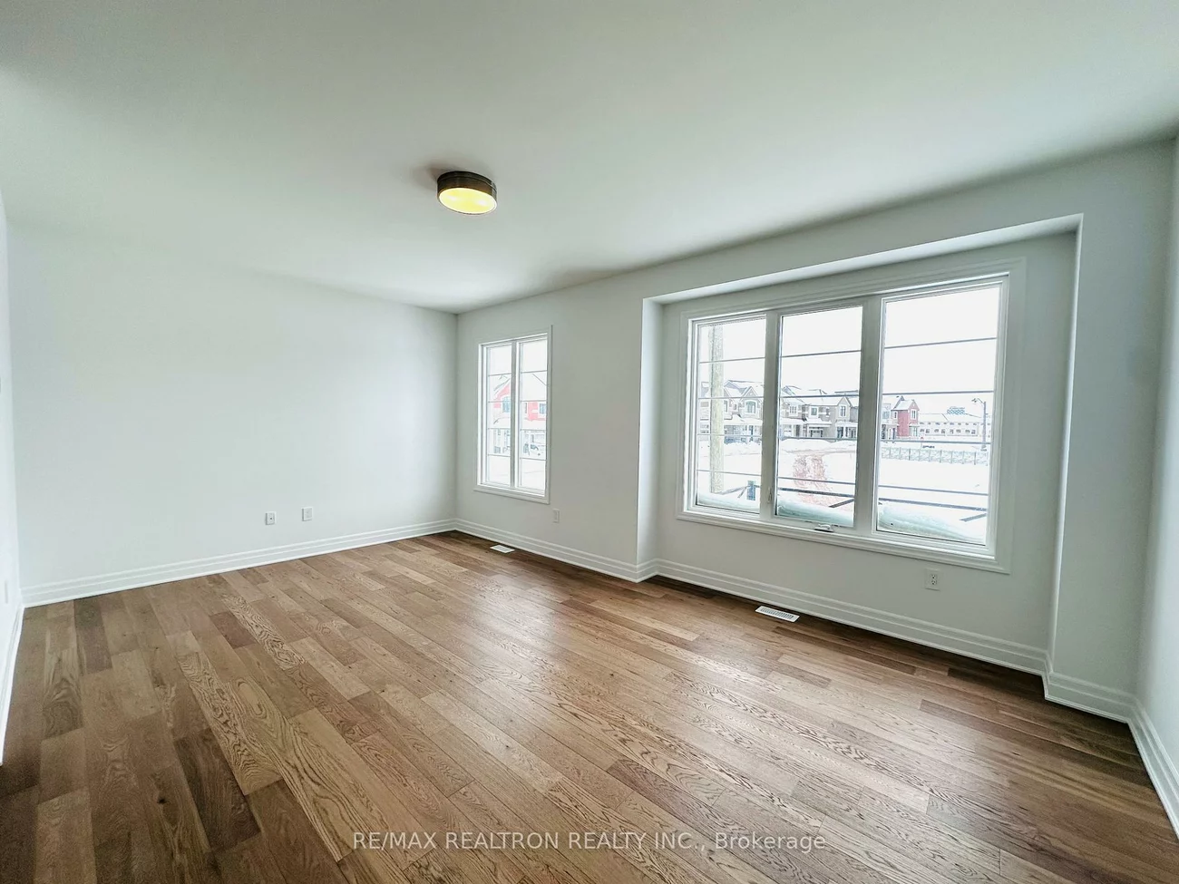 1291, Courtleigh, 1010 - JM Joshua Meadows, Oakville