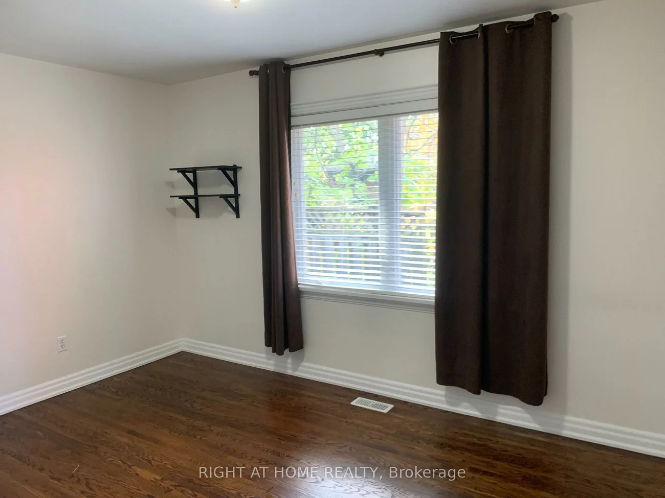 565, Wildwood, 1020 - WO West, Oakville